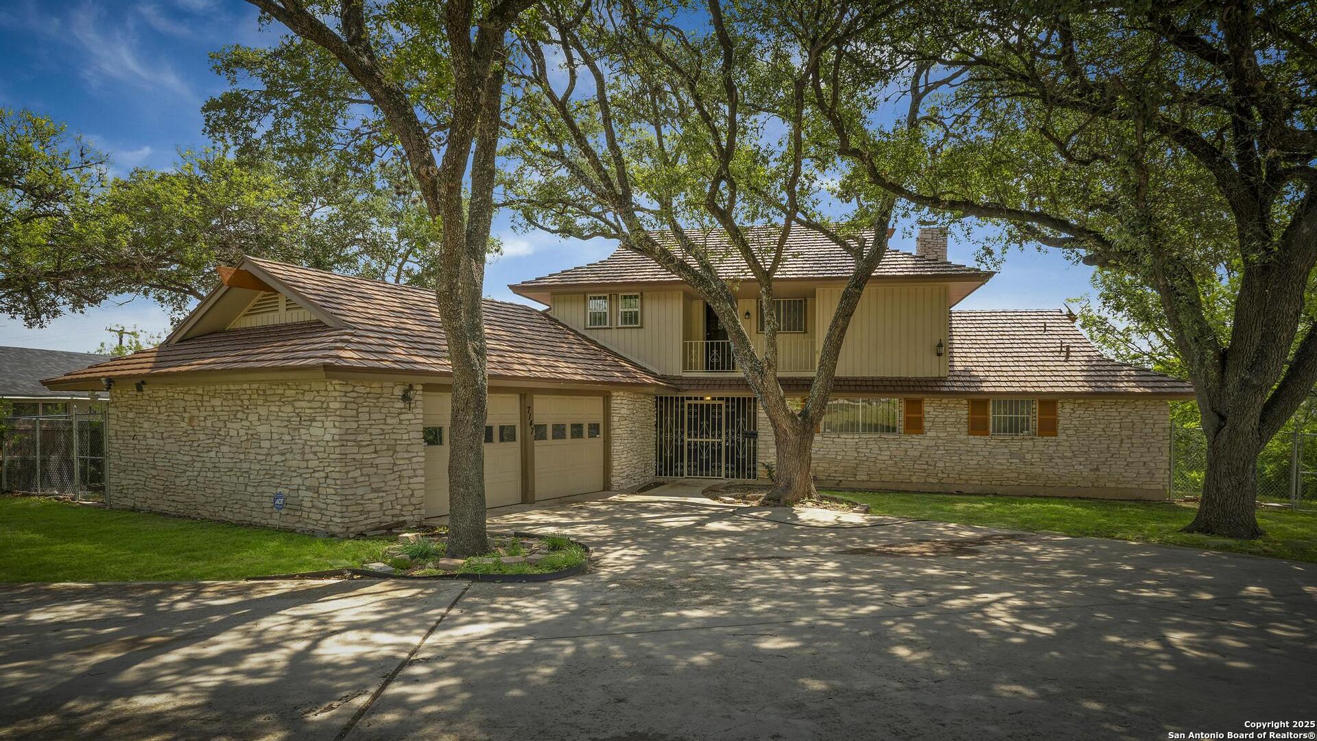 7147 Oakridge