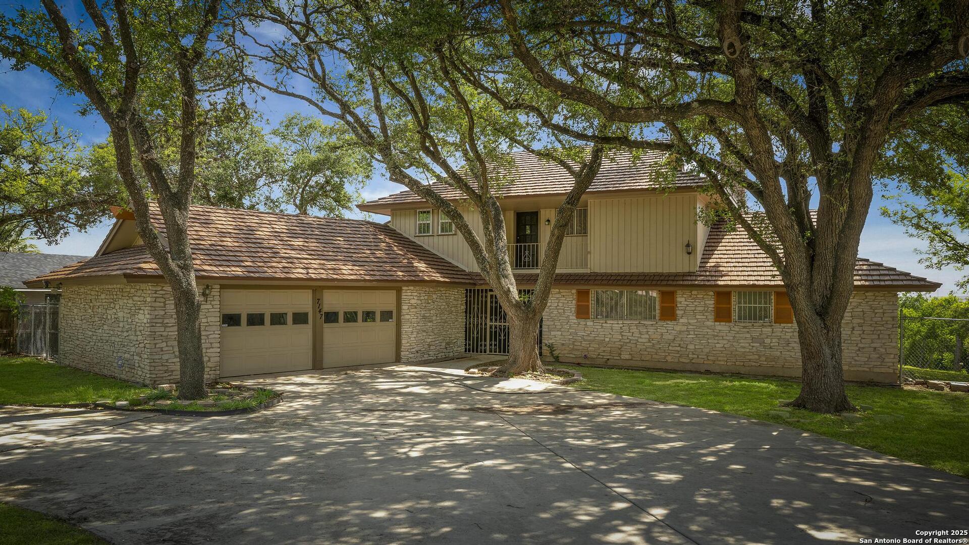 7147 Oakridge