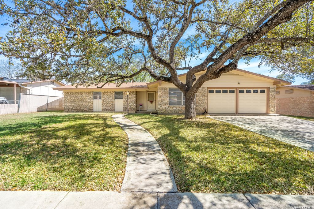 Photo of 11122 Cedar Elm, San Antonio, TX 78230 (MLS # 1950525)