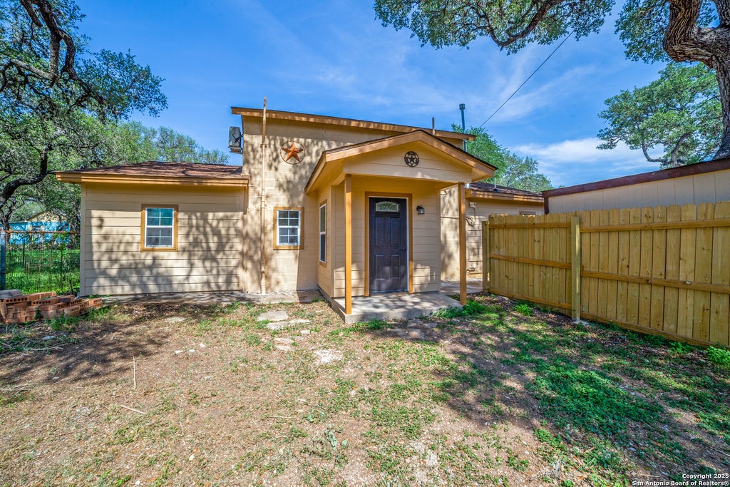 Photo of 10490 White Bonnet St, San Antonio, TX 78240 (MLS # 2020331)