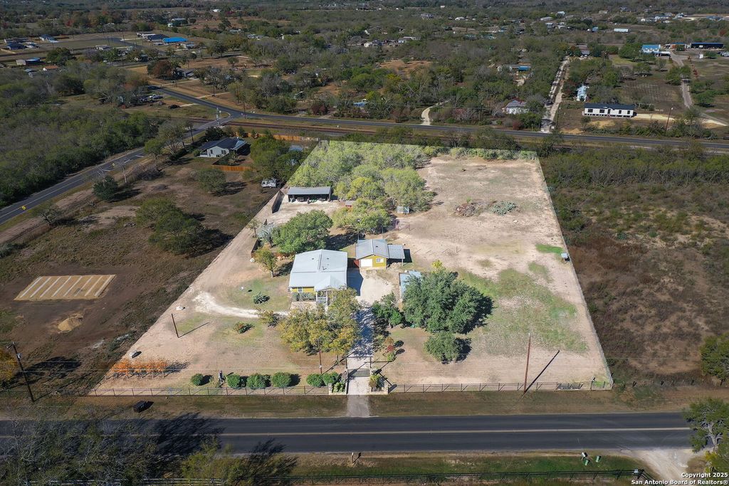 Photo of 12303 pearsall, Atascosa, TX 78002 (MLS # 1929577)