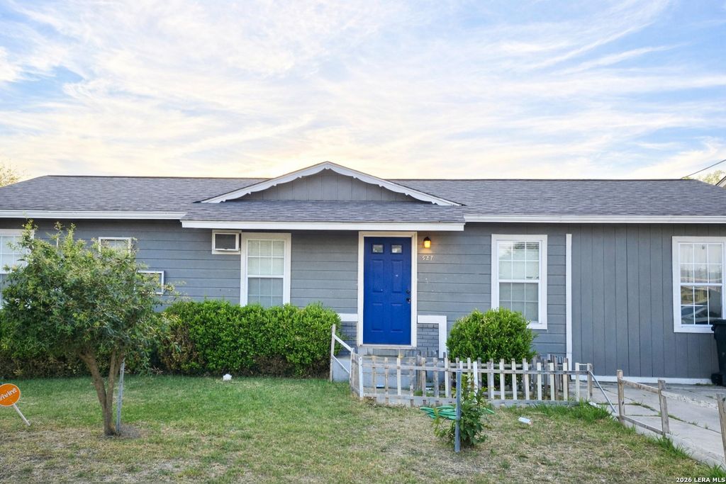 Photo of 527 Griggs, San Antonio, TX 78228 (MLS # 1951371)
