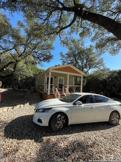 A home in Bandera
