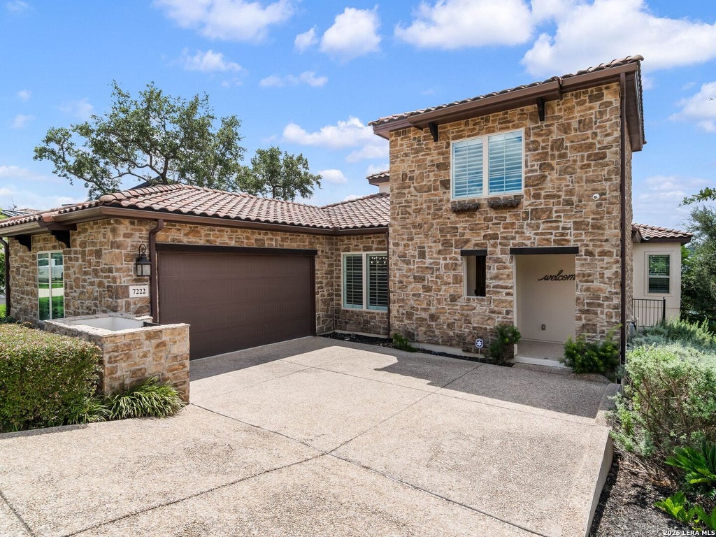 Photo of 7222 BLUFF RUN, San Antonio, TX 78257 (MLS # 2020040)