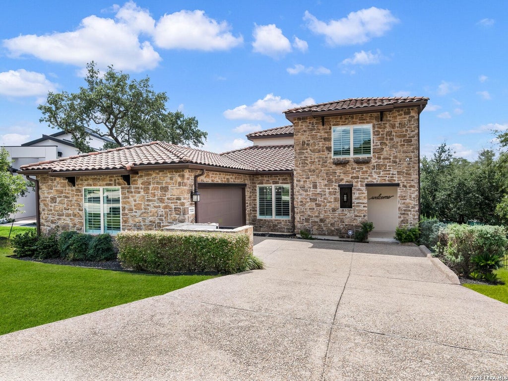 Photo of 7222 BLUFF RUN, San Antonio, TX 78257 (MLS # 2020040)