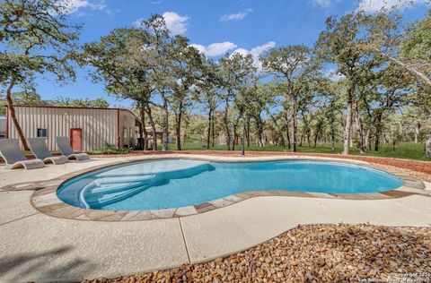 A home in La Vernia