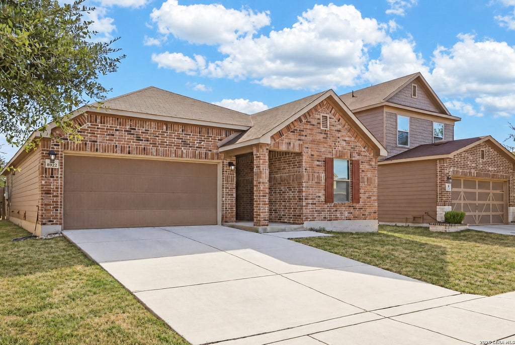 Photo of 8922 VICTORIA LK, San Antonio, TX 78224 (MLS # 2017206)