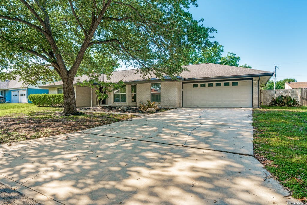 Photo of 654 Richfield, Windcrest, TX 78239 (MLS # 1971132)