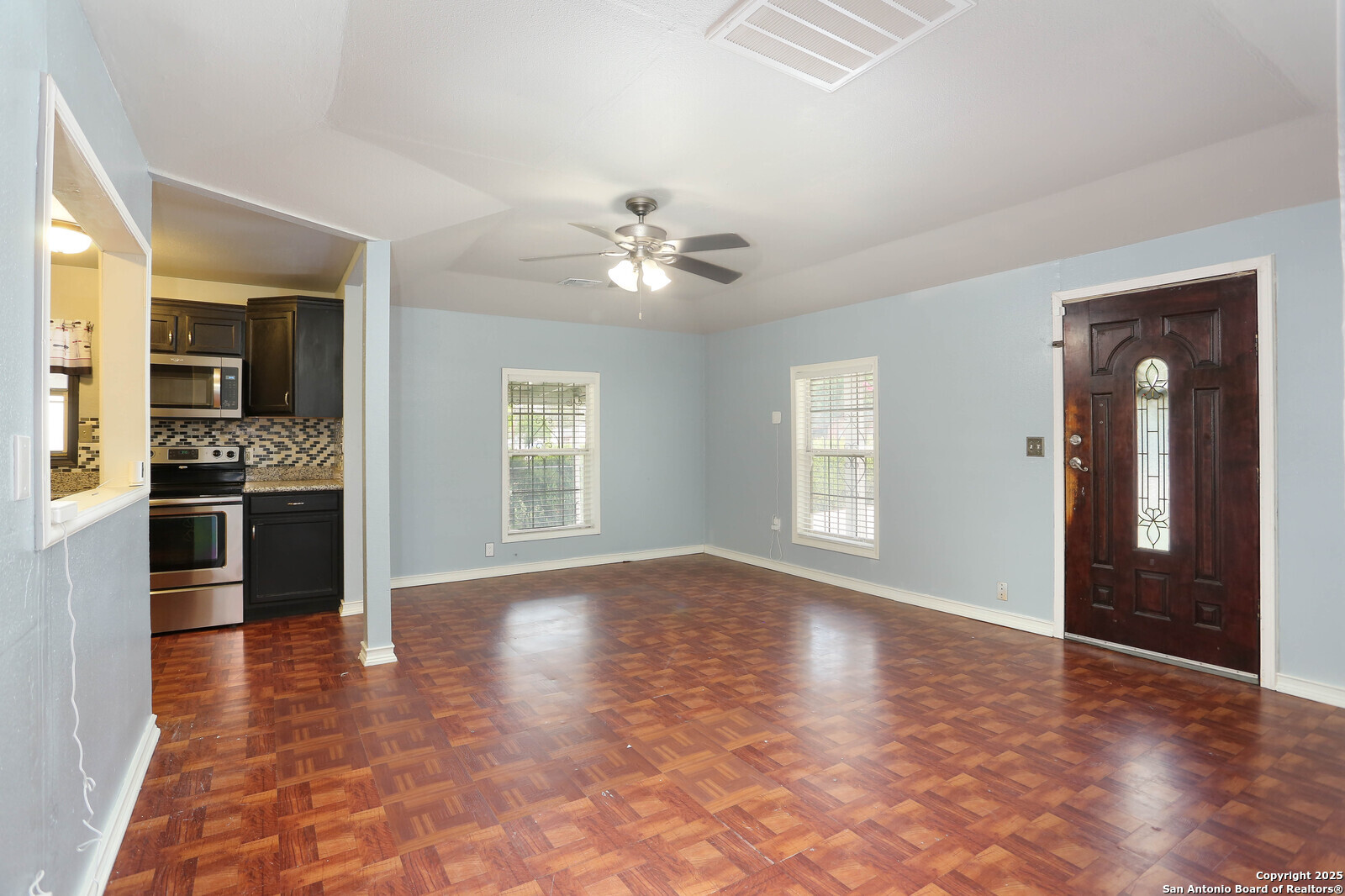 772 Cresthill