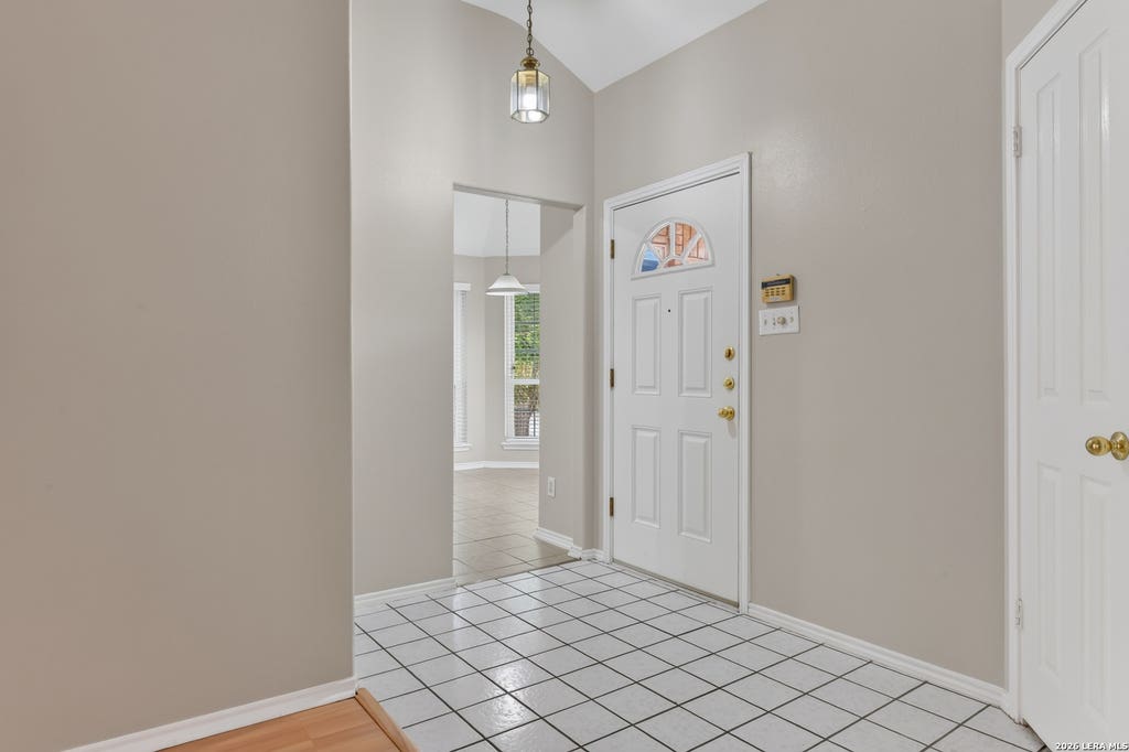 Photo of 6635 SHADY BEND DR, San Antonio, TX 78256 (MLS # 2005776)