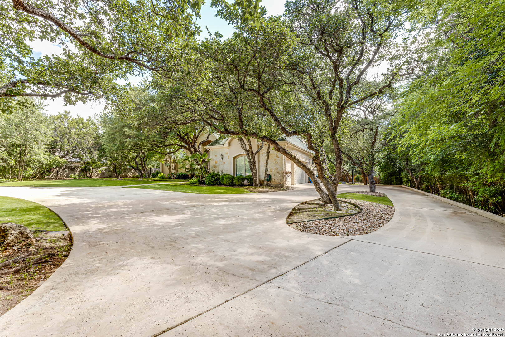 132 Long Bow Rd.