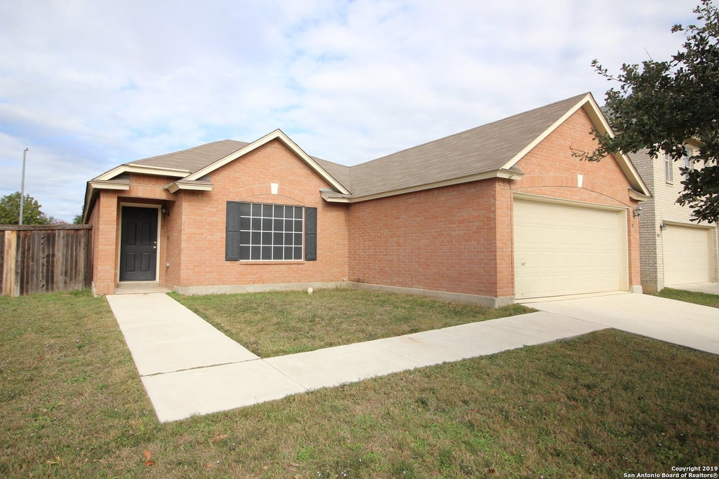 Photo of 10627 BUTTERFLY FLT, San Antonio, TX 78254 (MLS # 2009883)