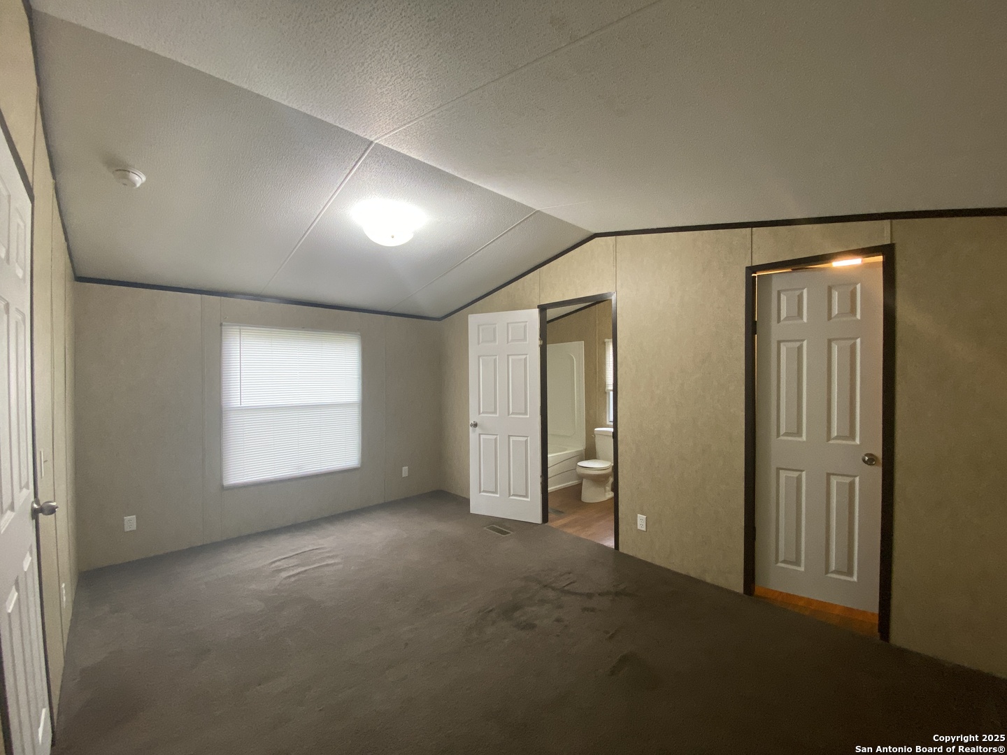 1215 Southway