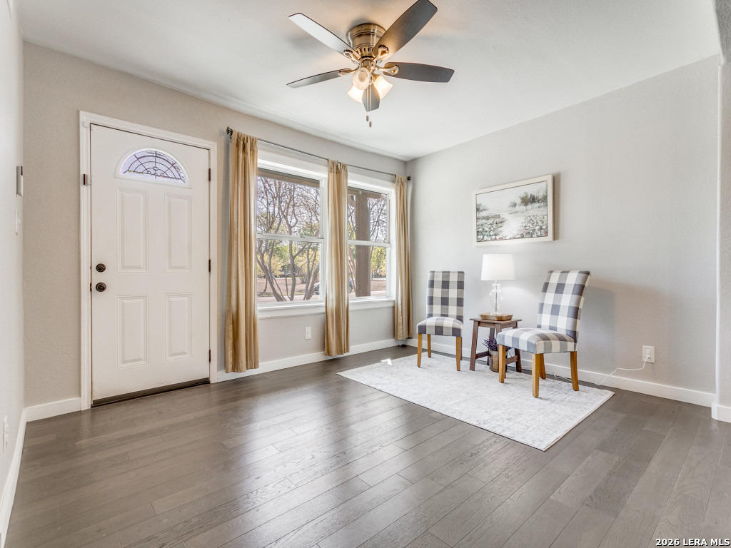 Search 611 Greenwich Blvd