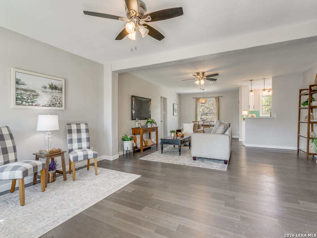 Search 611 Greenwich Blvd