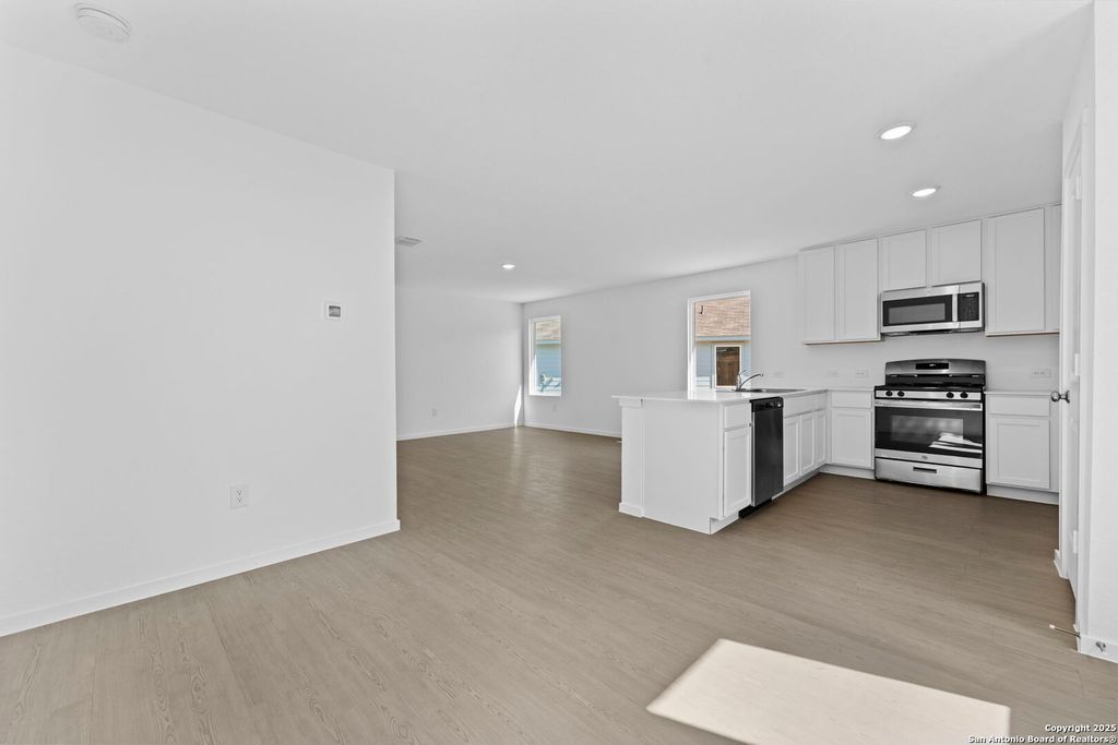 Photo of 7602 Bohemian Grove, San Antonio, TX 78227 (MLS # 1914519)