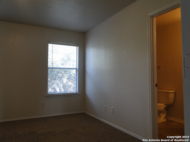 421 Hampton Cove