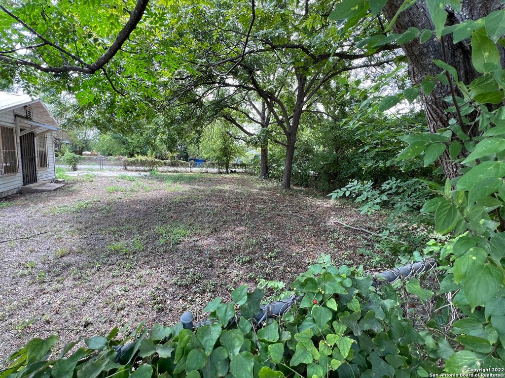 Photo of 412 Moten Alley, San Antonio, TX 78202 (MLS # 1687655)