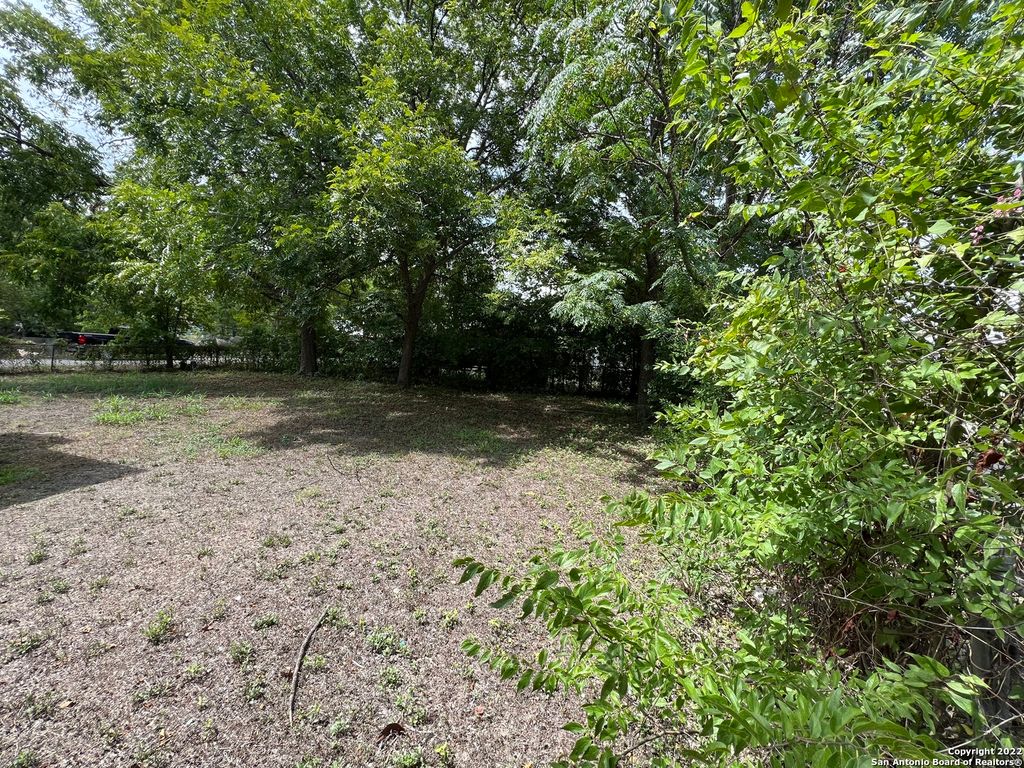 Photo of 412 Moten Alley, San Antonio, TX 78202 (MLS # 1687655)