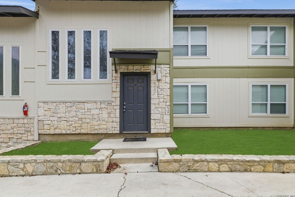 Photo of 100 Lorenz Rd 802 #802, San Antonio, TX 78209 (MLS # 1938248)