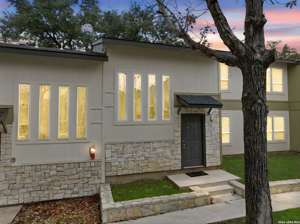 Photo of 100 Lorenz Rd 802 #802, San Antonio, TX 78209 (MLS # 1938248)