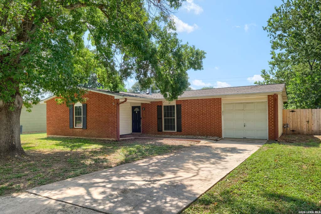 Photo of 816 Aviation Ave, Schertz, TX 78154 (MLS # 2008327)