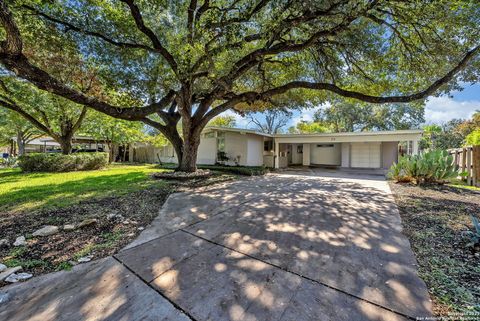 Photo of 414 Laramie Dr, San Antonio, TX 78209 (MLS # 1950984)