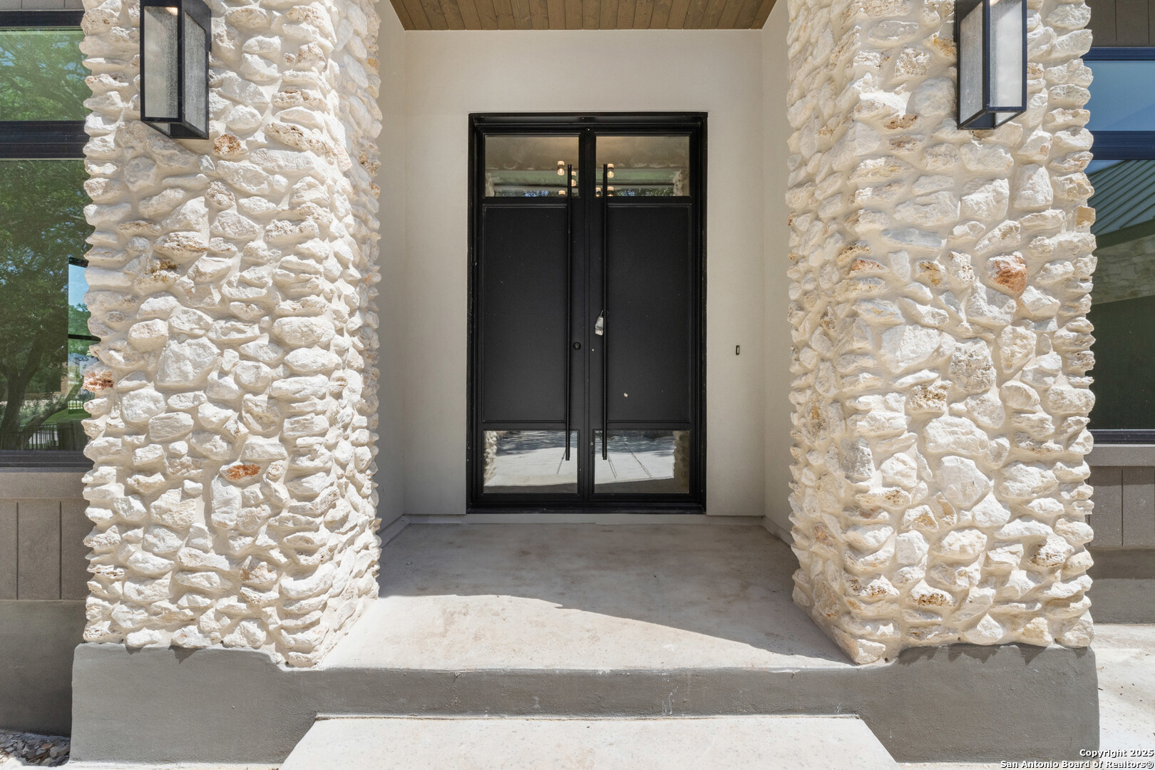 11114 Nina Ridge