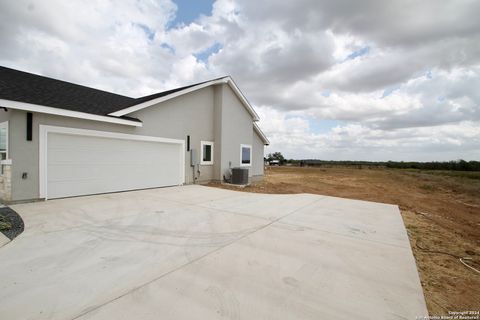 A home in Floresville