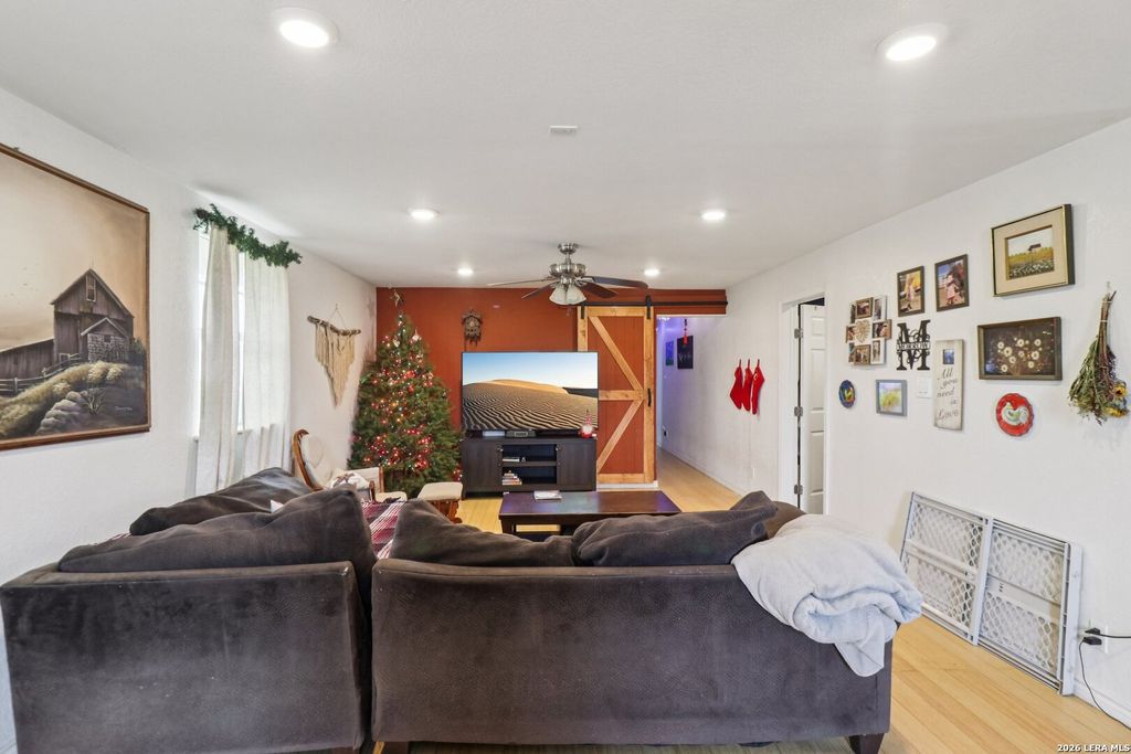 Photo of 215 &amp; 213 COUGHRAN RD, Pleasanton, TX 78064 (MLS # 1969950)