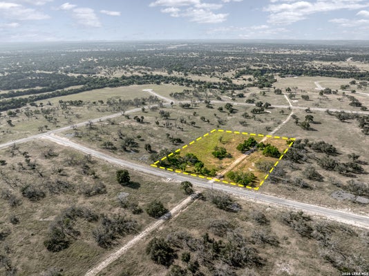 153 FALLOW DR, HARPER, TX 78631 - Image e64ea017f0dacab04bfc50e263b5d4ee/3478284549