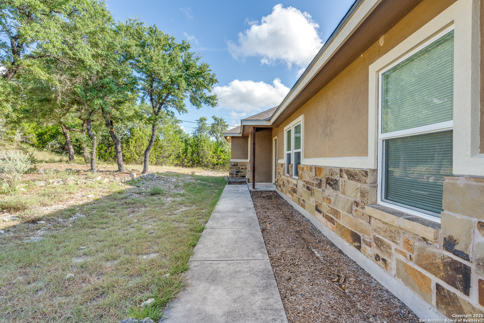1131 Rocky Ridge