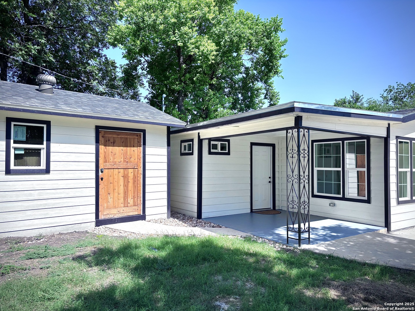202 Dawnview