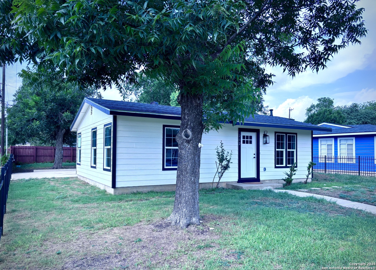 202 Dawnview