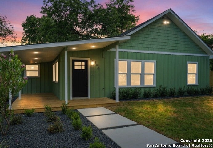 Photo of 806 21st, Hondo, TX 78861 (MLS # 1856123)