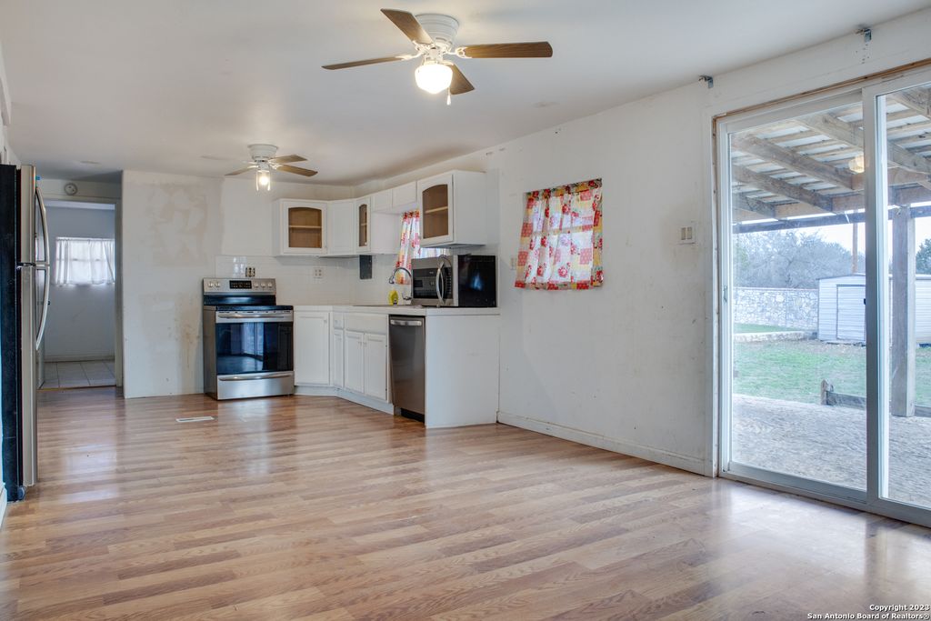 Photo of 741 JULIA DR, Comfort, TX 78013 (MLS # 1667130)