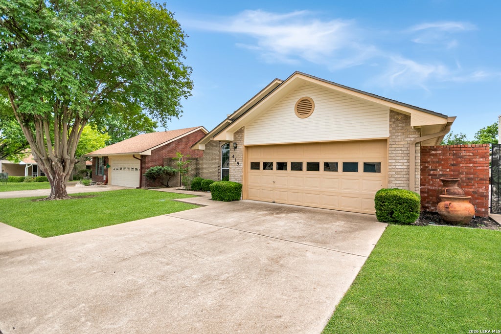 Photo of 419 Fitch, Kerrville, TX 78028 (MLS # 1966497)