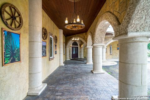 A home in Atascosa