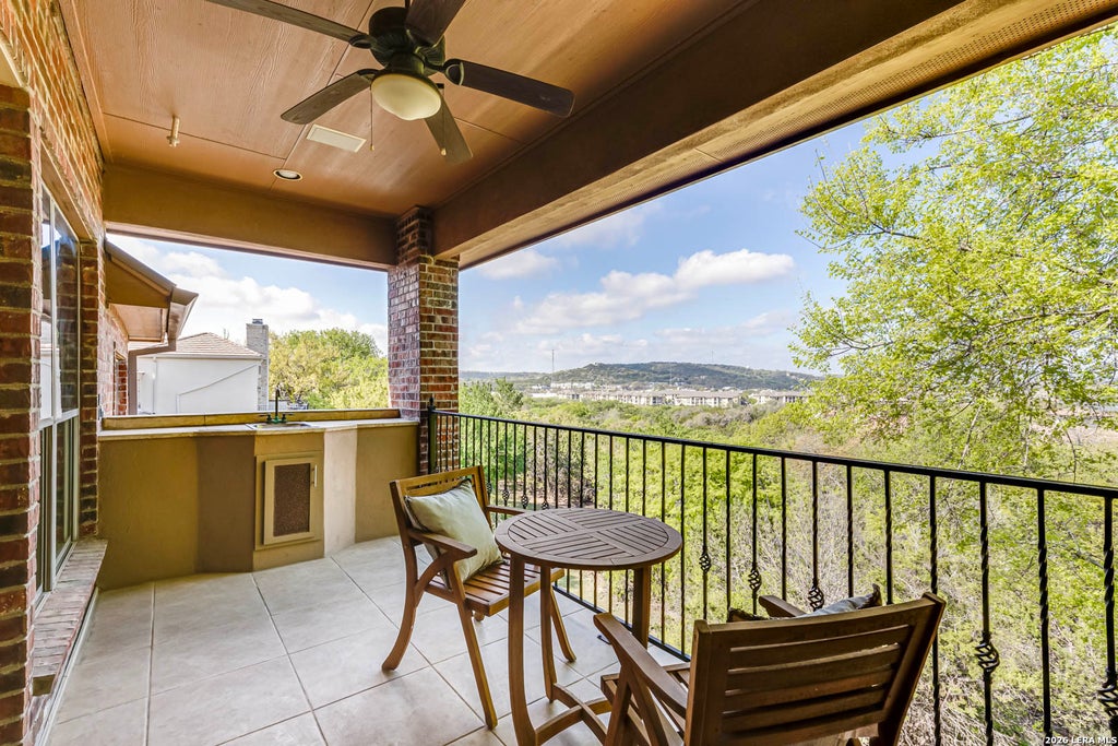 Photo of 137 Westcourt Lane, San Antonio, TX 78257 (MLS # 1952108)