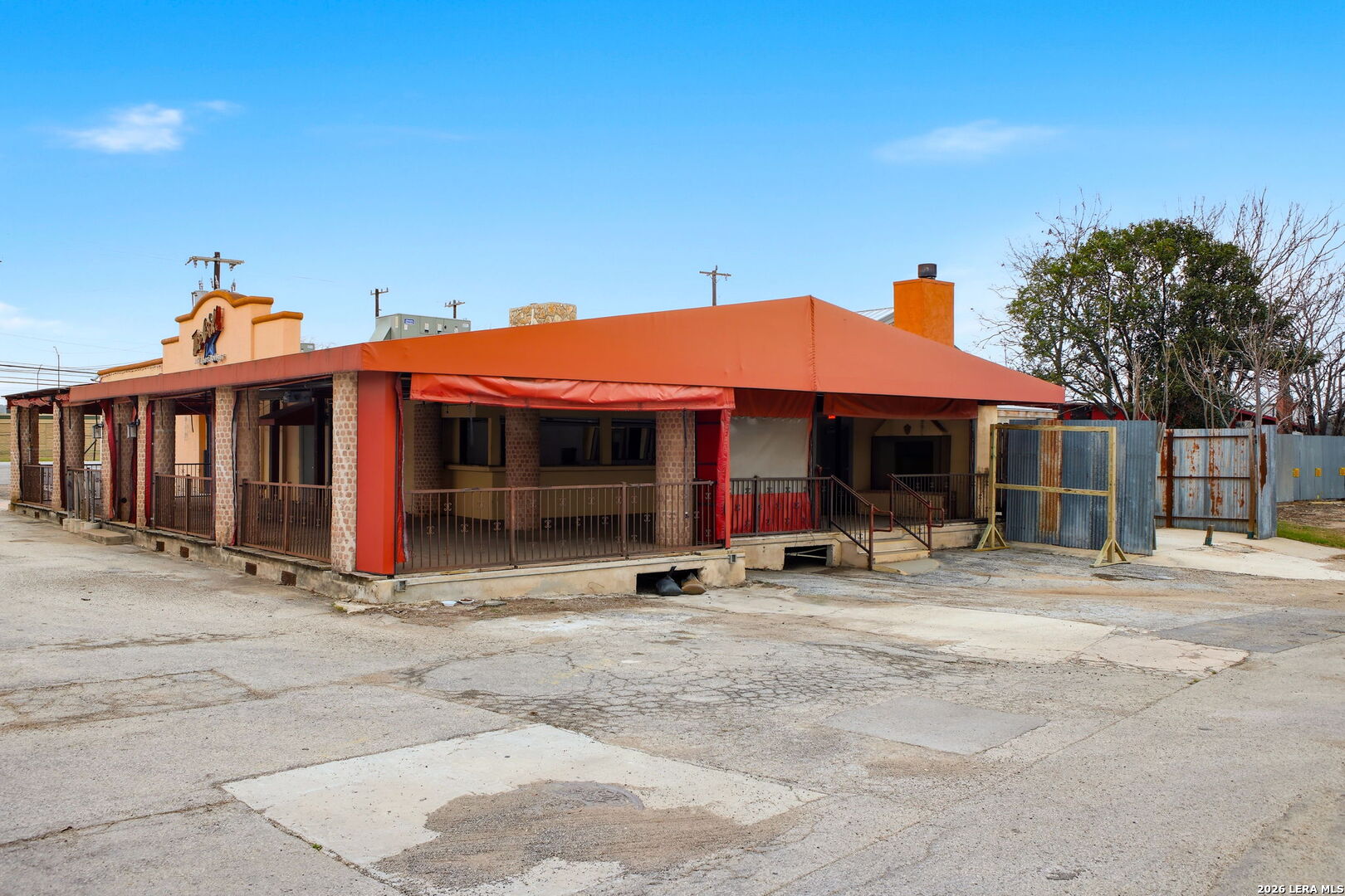 24116 W interstate 10