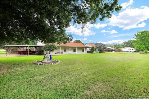 511 red bird Canyon Lake TX 78133