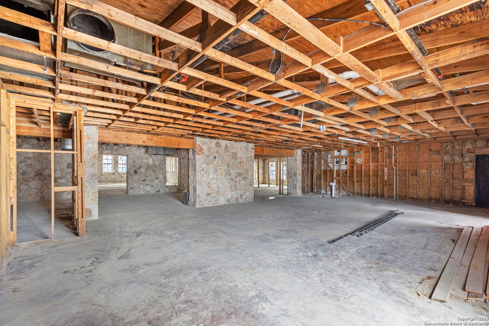 24116 Interstate 10 W