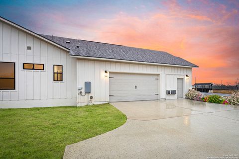 A home in La Vernia