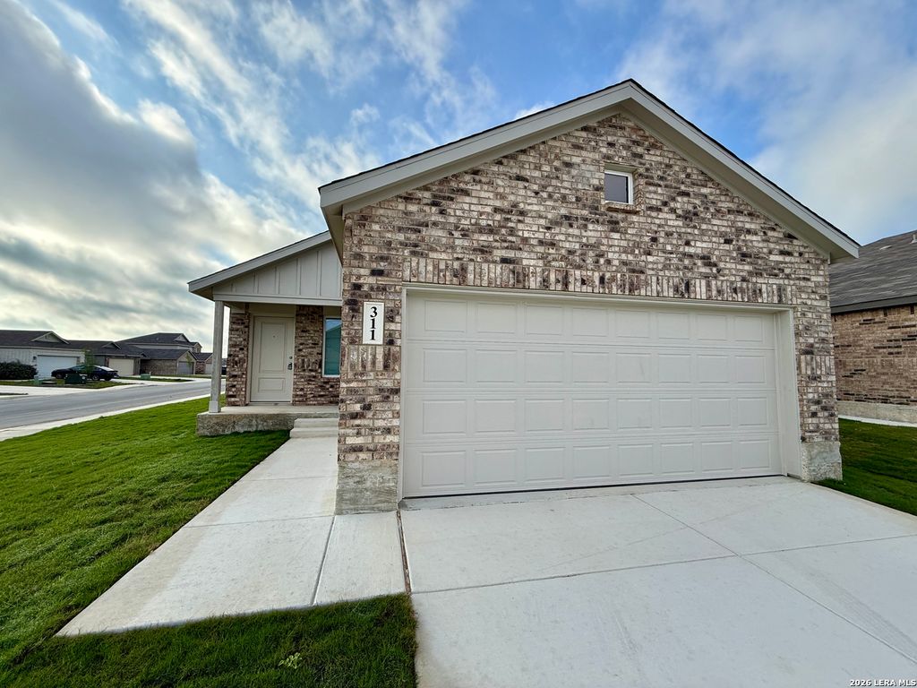 Photo of 311 MOSCATO RD, New Braunfels, TX 78130 (MLS # 1968002)