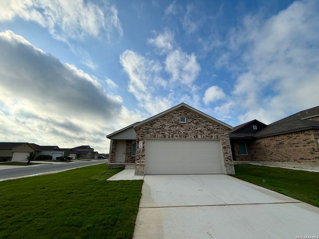 Photo of 311 MOSCATO RD, New Braunfels, TX 78130 (MLS # 1968002)