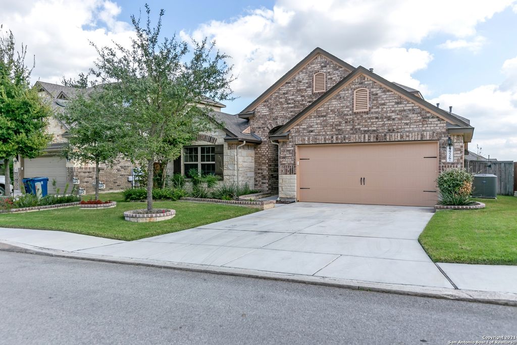 Photo of 9926 JON BOAT WAY, Boerne, TX 78006 (MLS # 1958341)