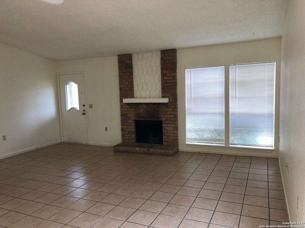 Photo of 8026 Fair Bend, San Antonio, TX 78250 (MLS # 1949376)