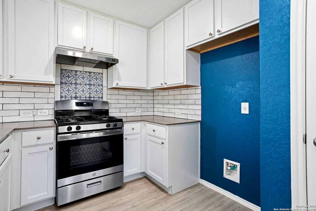 Photo of 13528 BARTON CV, San Antonio, TX 78253 (MLS # 1994409)