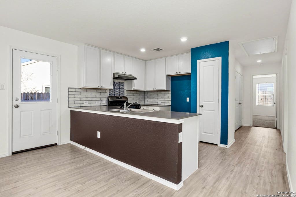Photo of 13528 BARTON CV, San Antonio, TX 78253 (MLS # 1994409)