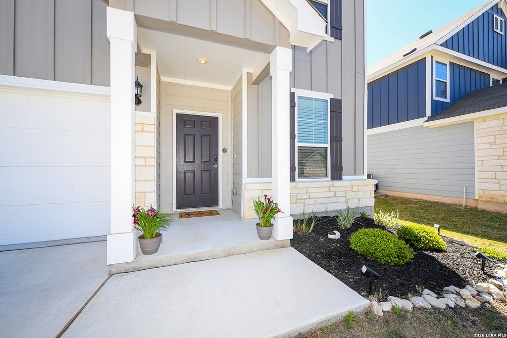 Photo of 809 Beacon Heights, Seguin, TX 78155 (MLS # 1955911)